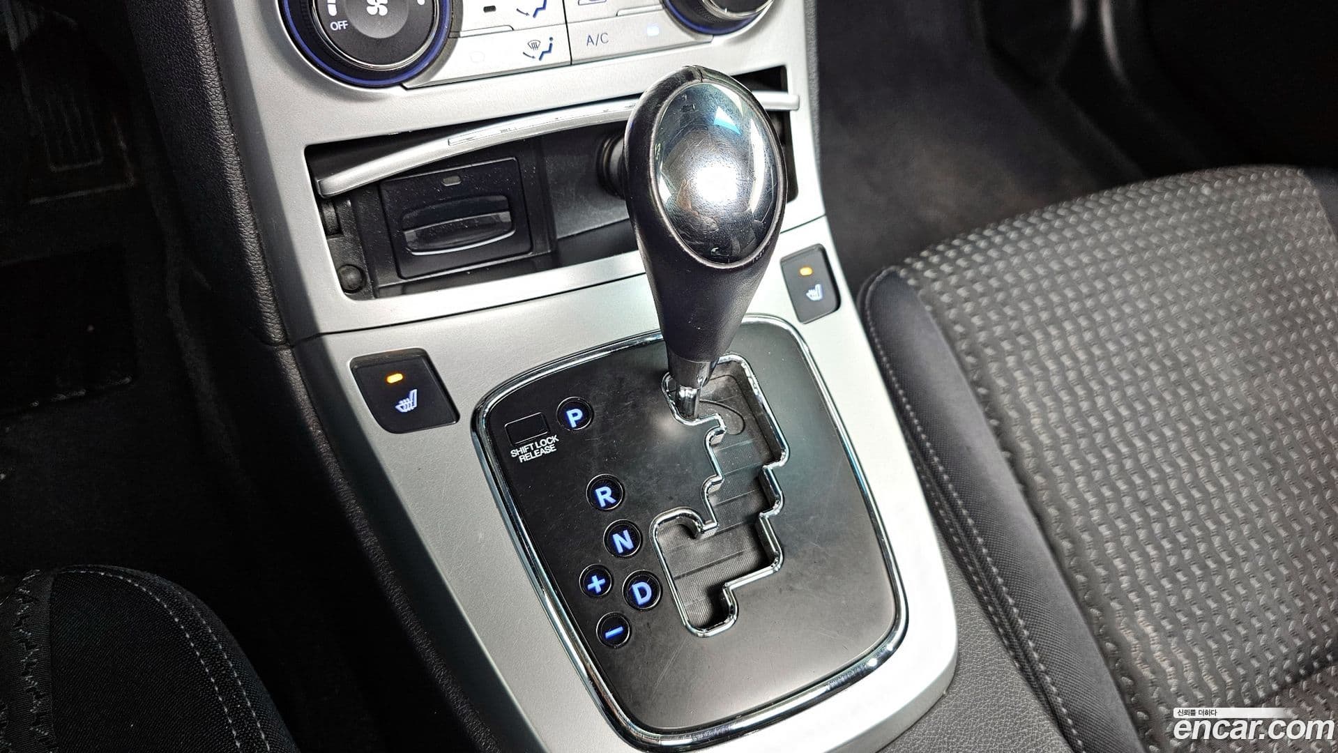 Main__Slider__Photo:Genesis Hyundai 2010.2-8