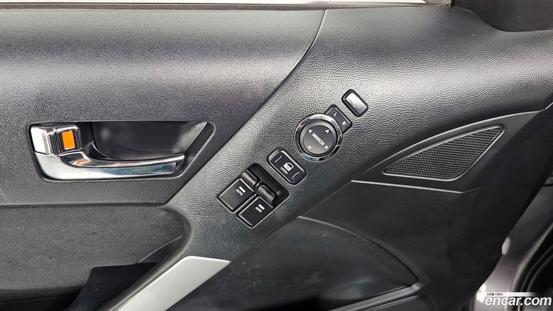 Main__Slider__Photo:Genesis Hyundai 2010.2-13