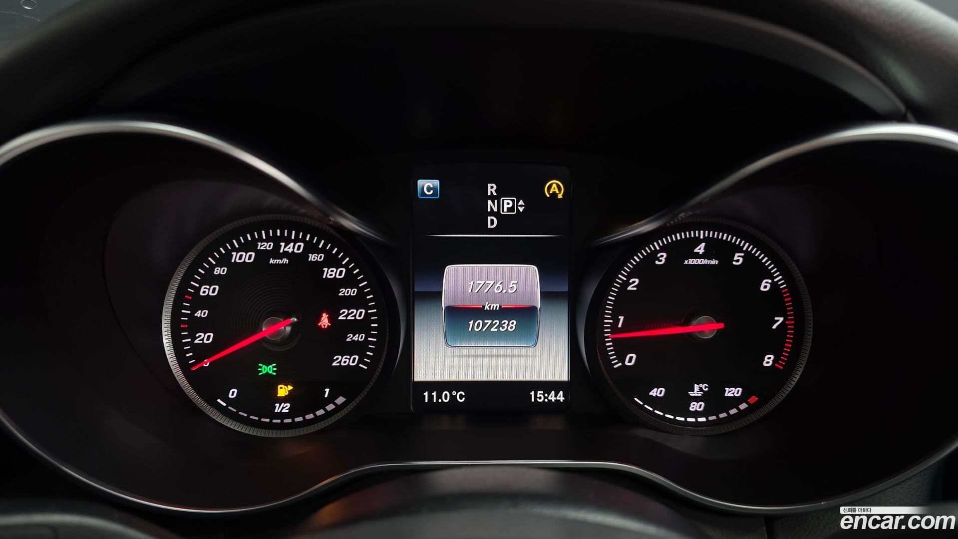 Main__Slider__Photo:C-Class Mercedes-Benz 2014.9-7