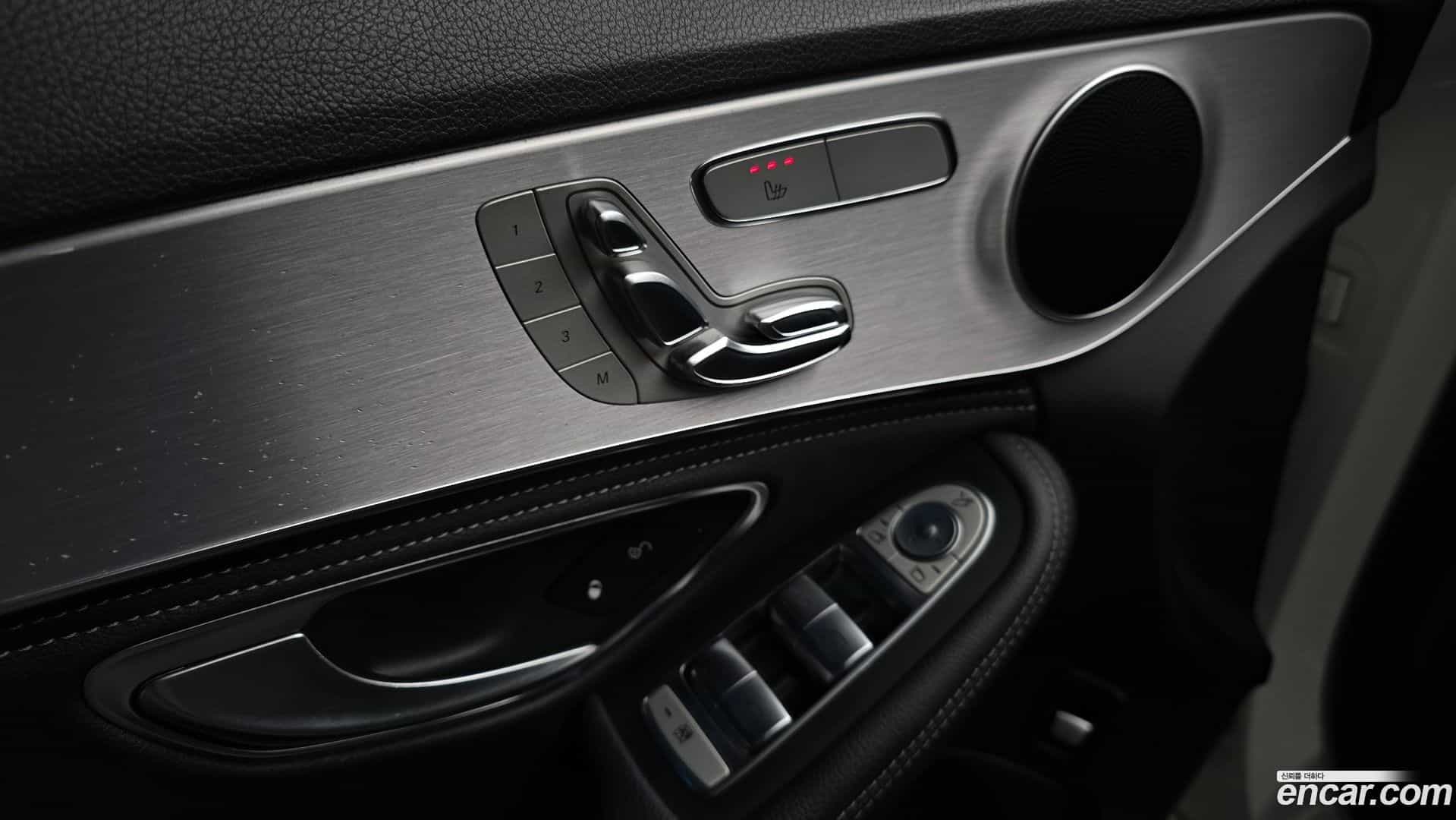 C-Class Mercedes-Benz 2014.9-OPTION-022