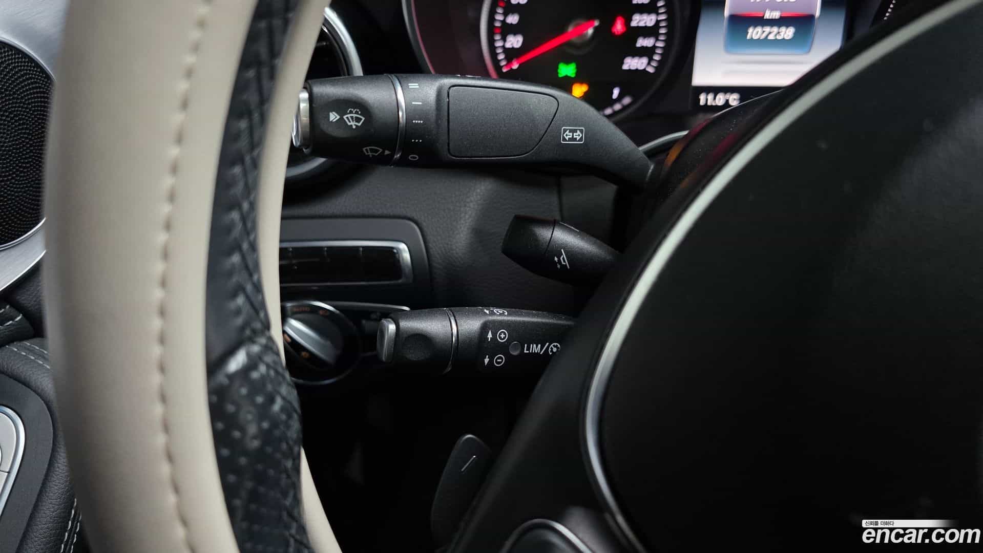 C-Class Mercedes-Benz 2014.9-OPTION-023