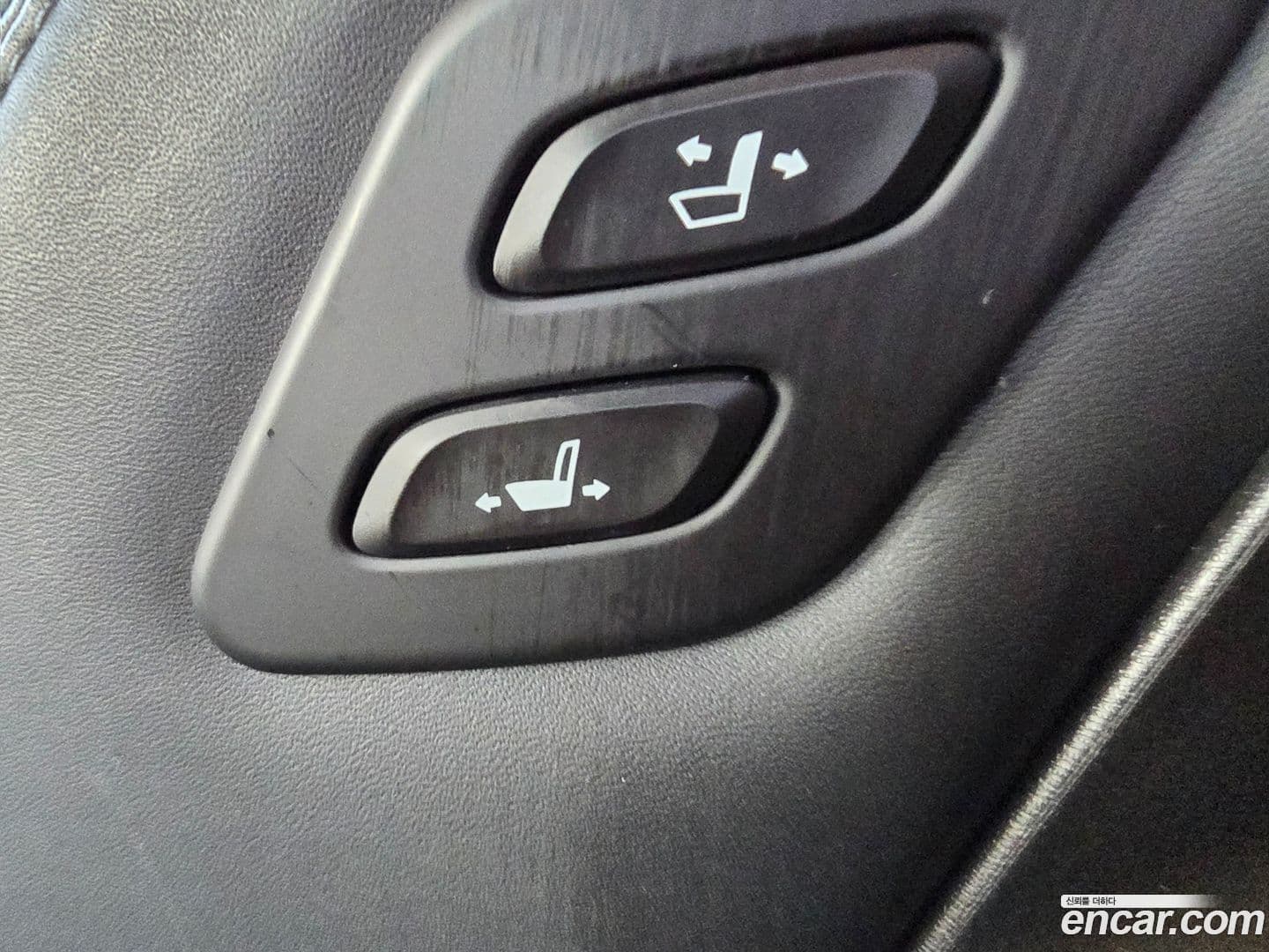 Main__Slider__Photo:Santafe Hyundai 2021.0-6