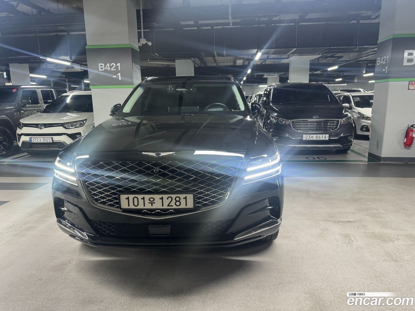 Main__Slider__Photo:GV80 Genesis 2021.10-0