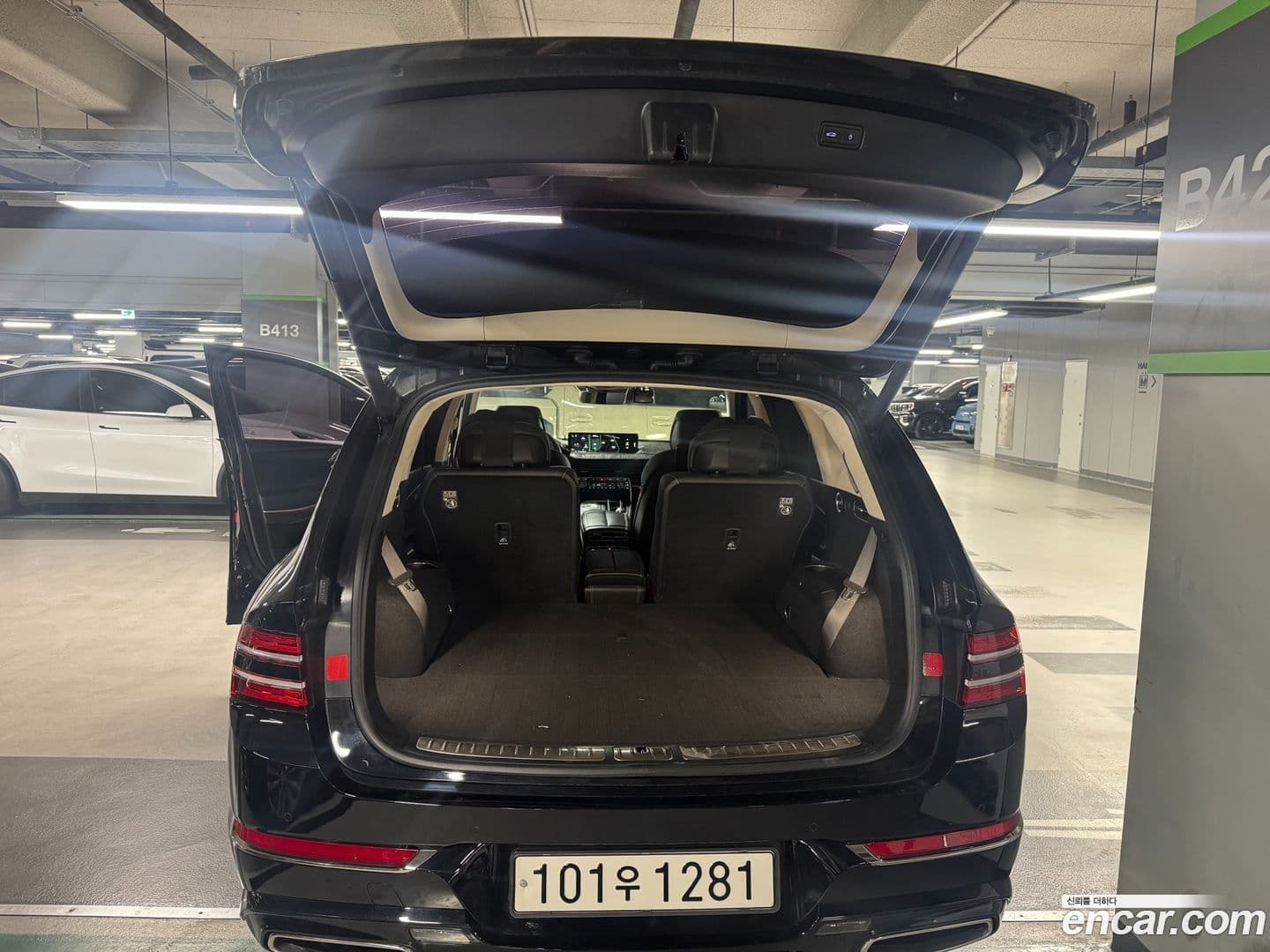 Main__Slider__Photo:GV80 Genesis 2021.10-15