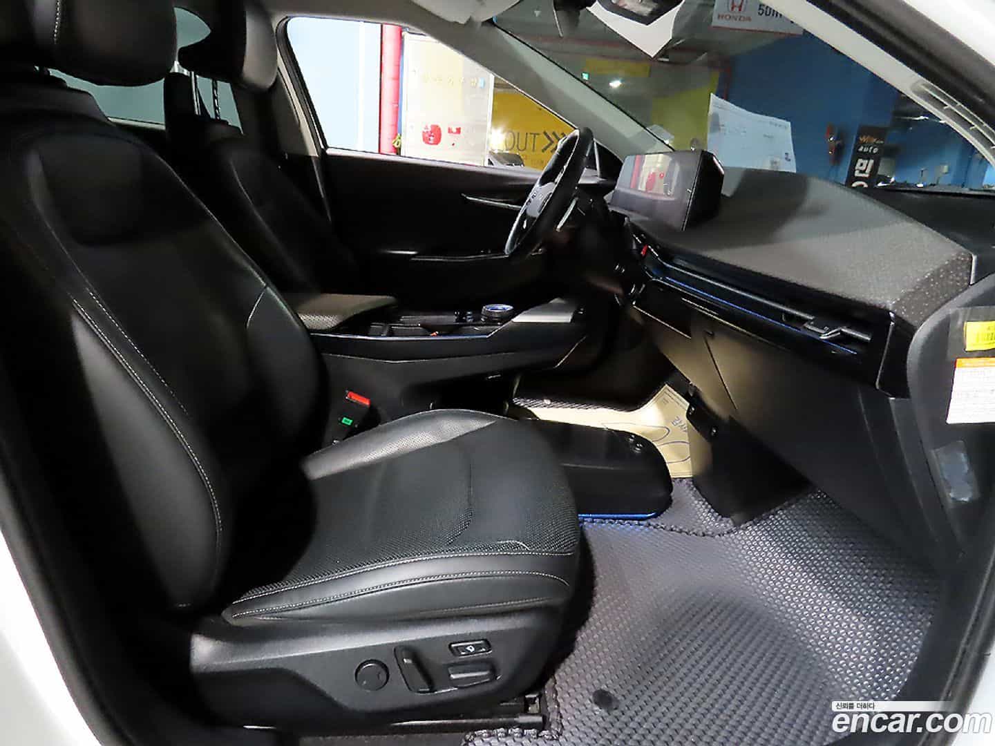 EV6 Kia 2022.1-INNER-008