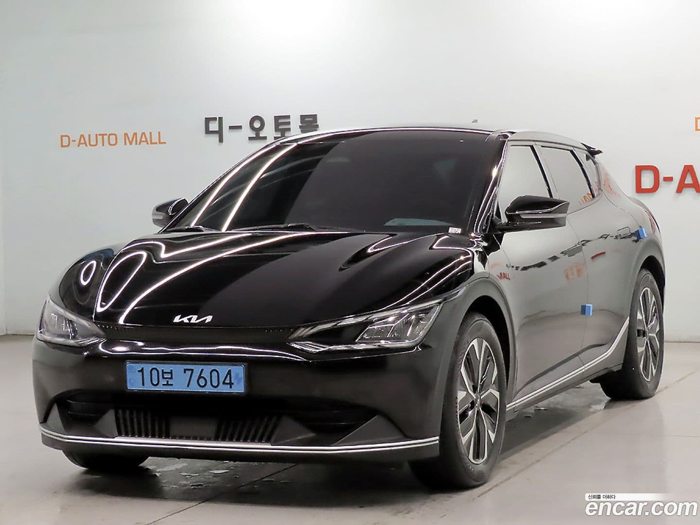 Main__Slider__Photo:EV6 Kia 2021.11-0