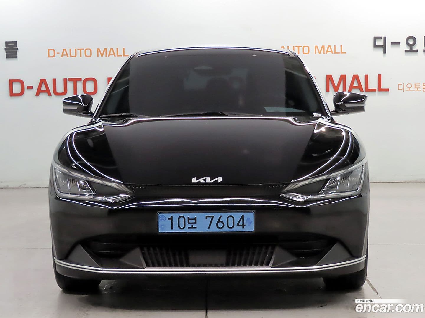 Main__Slider__Photo:EV6 Kia 2021.11-1