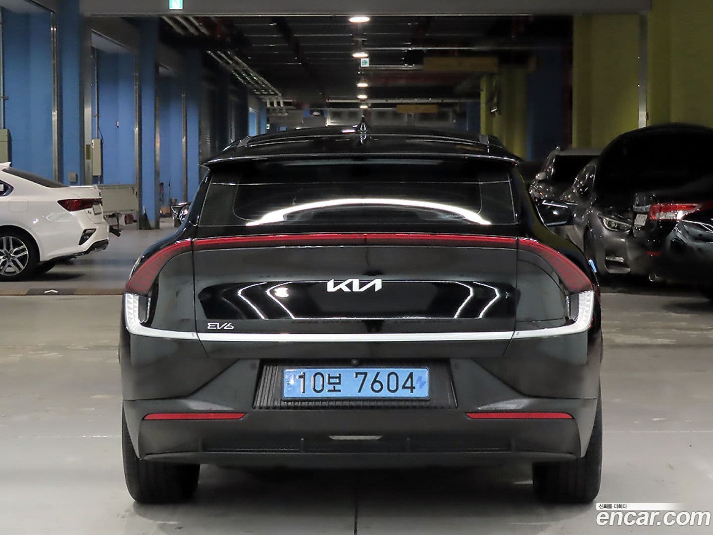 Main__Slider__Photo:EV6 Kia 2021.11-2