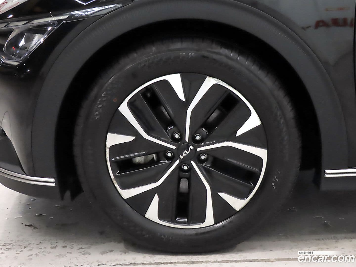 Main__Slider__Photo:EV6 Kia 2021.11-19