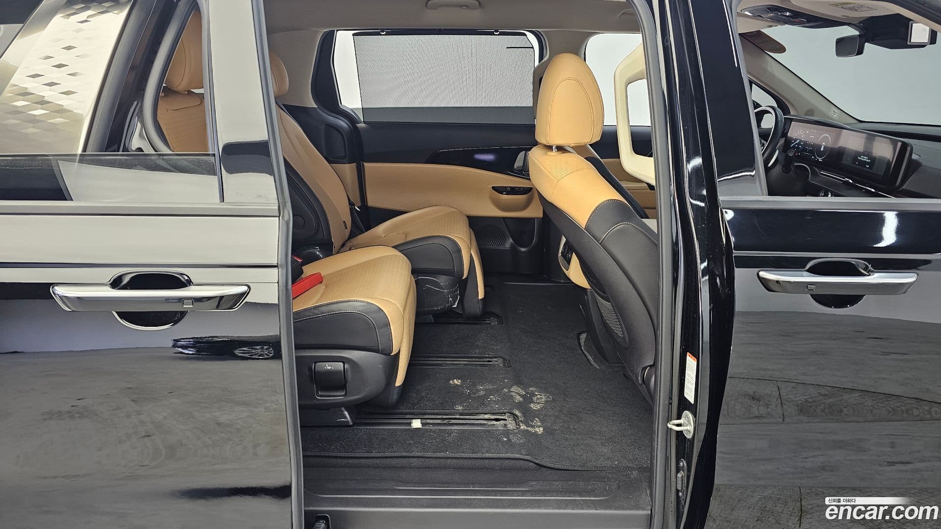 Main__Slider__Photo:Canival Kia 2022.4-11