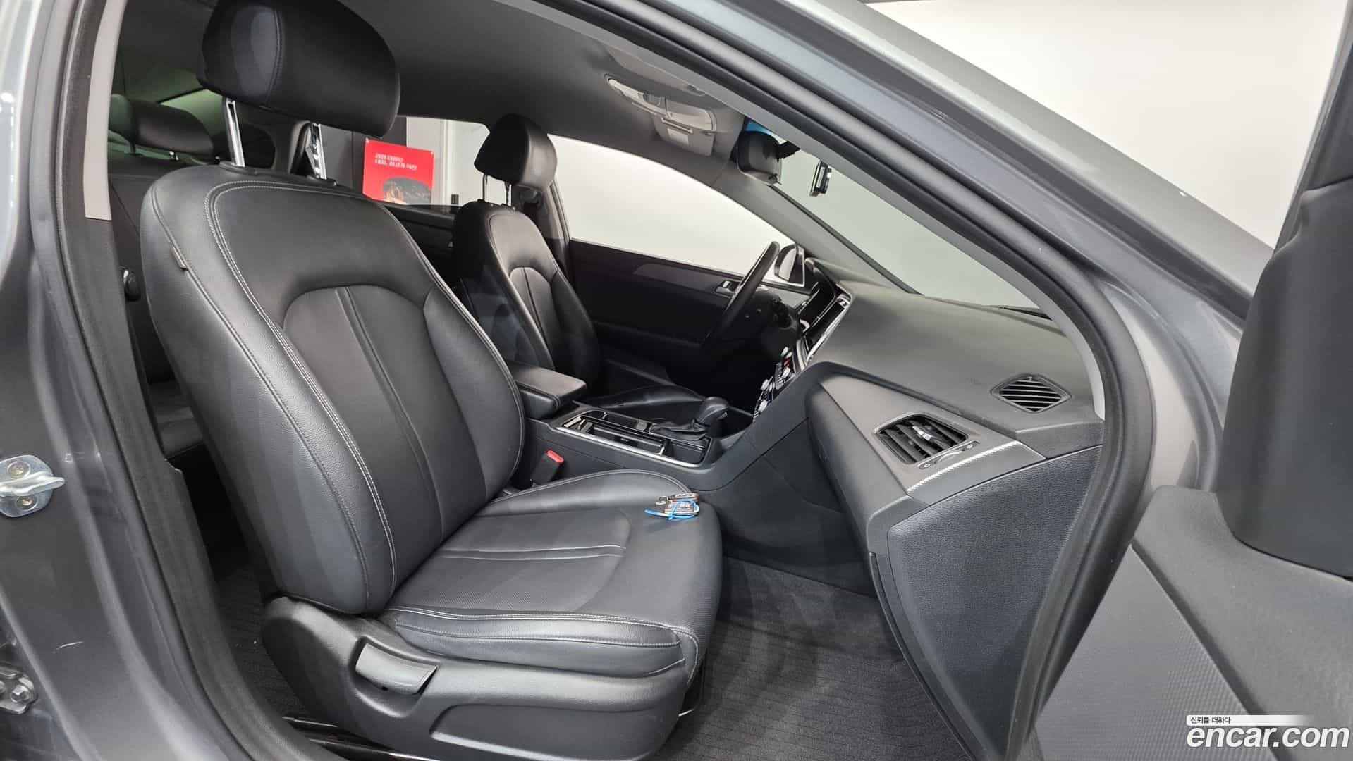 Sonata Hyundai 2017.8-INNER-010