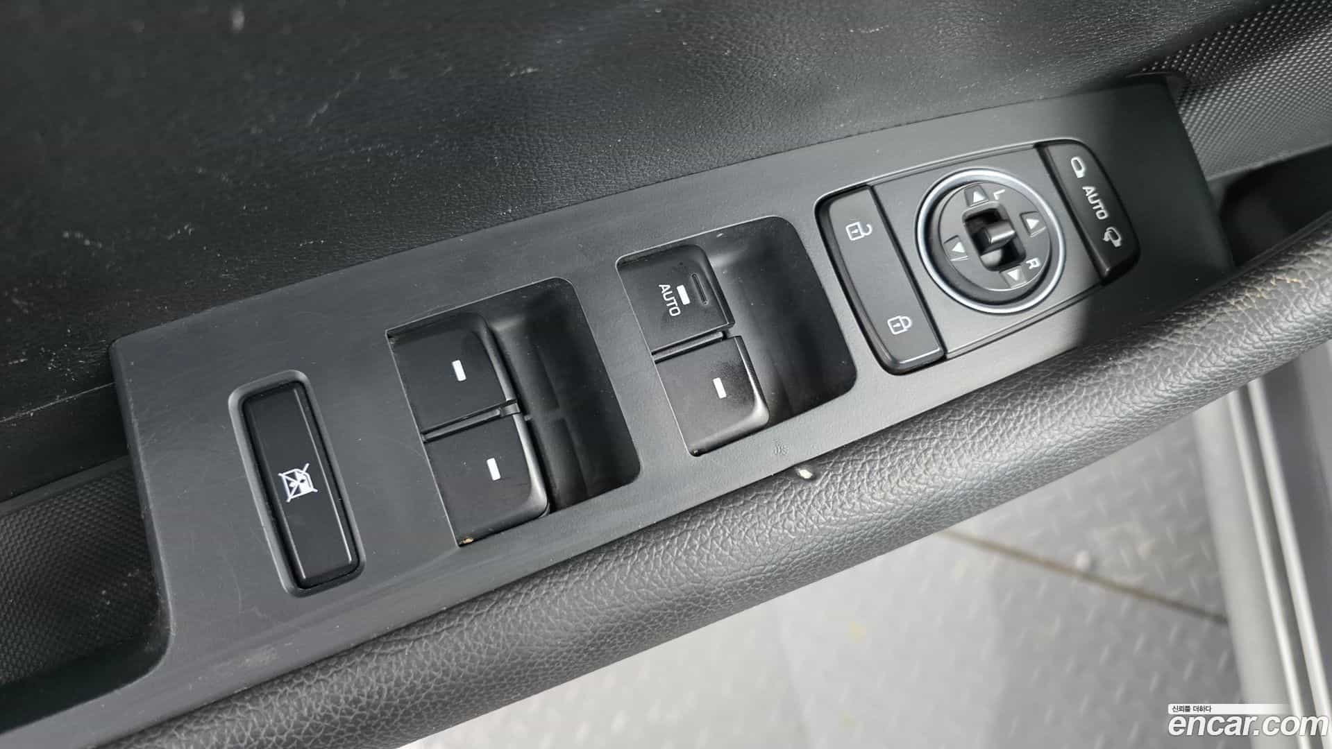 Sonata Hyundai 2017.8-OPTION-016