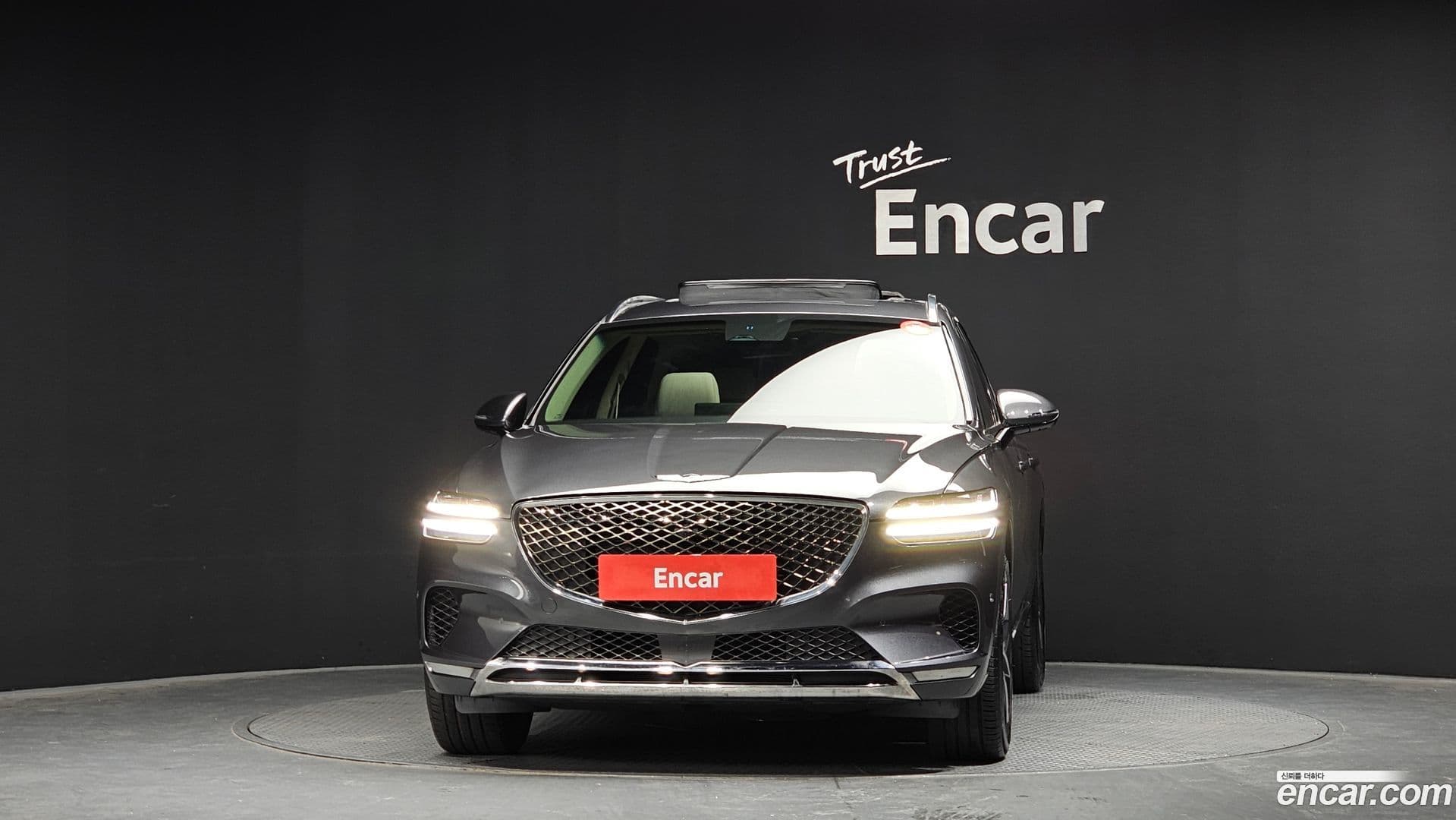 Main__Slider__Photo:GV70 Genesis 2021.1-2