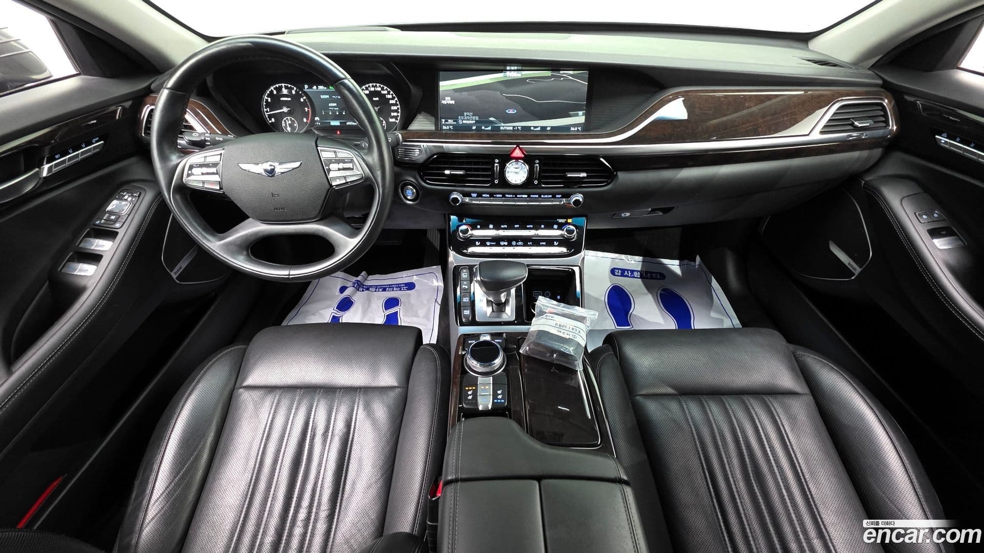 Main__Slider__Photo:EQ900 Genesis 2017.4-6