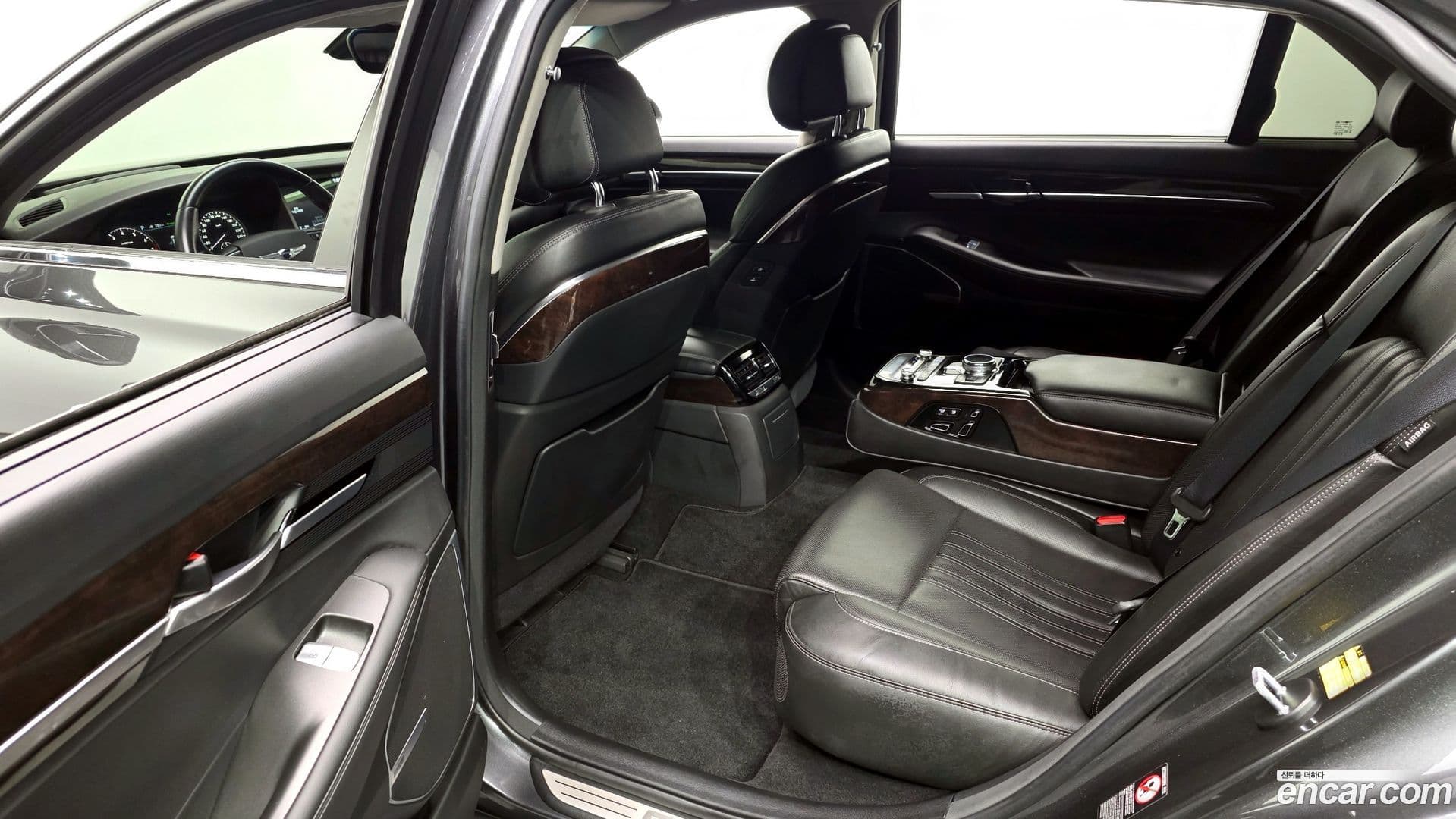 Main__Slider__Photo:EQ900 Genesis 2017.4-10