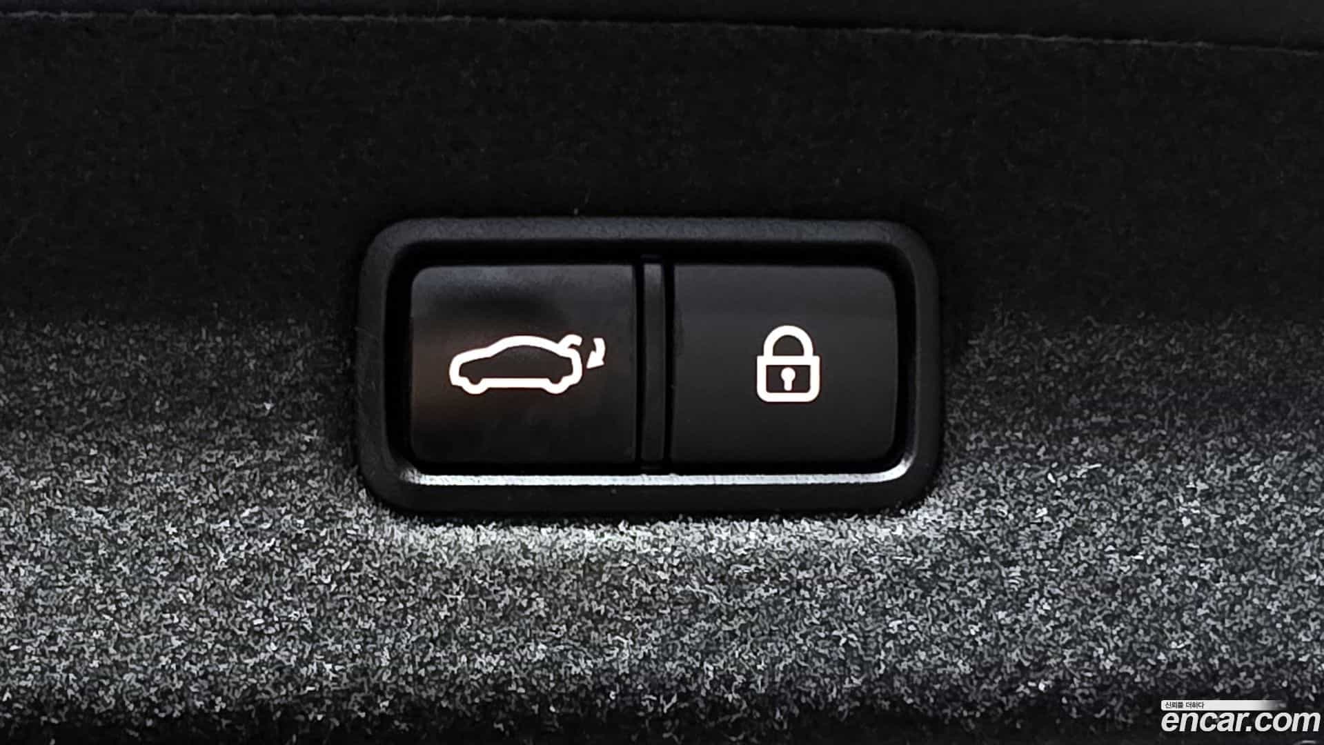 EQ900 Genesis 2017.4-OPTION-024