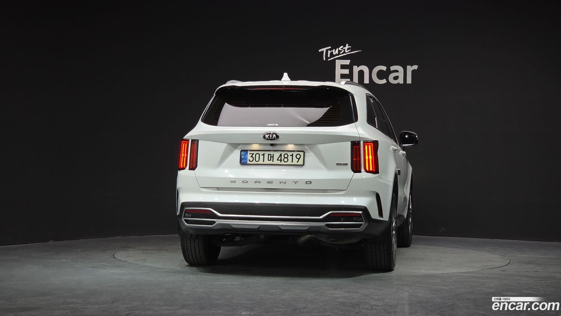 Main__Slider__Photo:Sorento Kia 2020.11-3