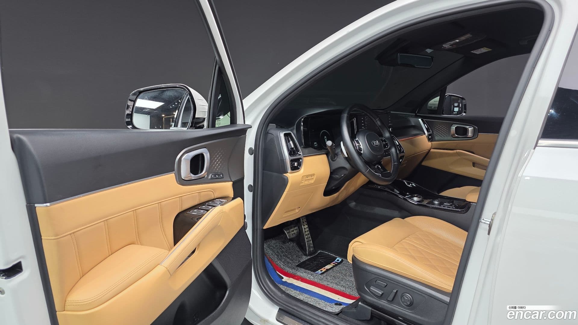 Main__Slider__Photo:Sorento Kia 2020.11-9