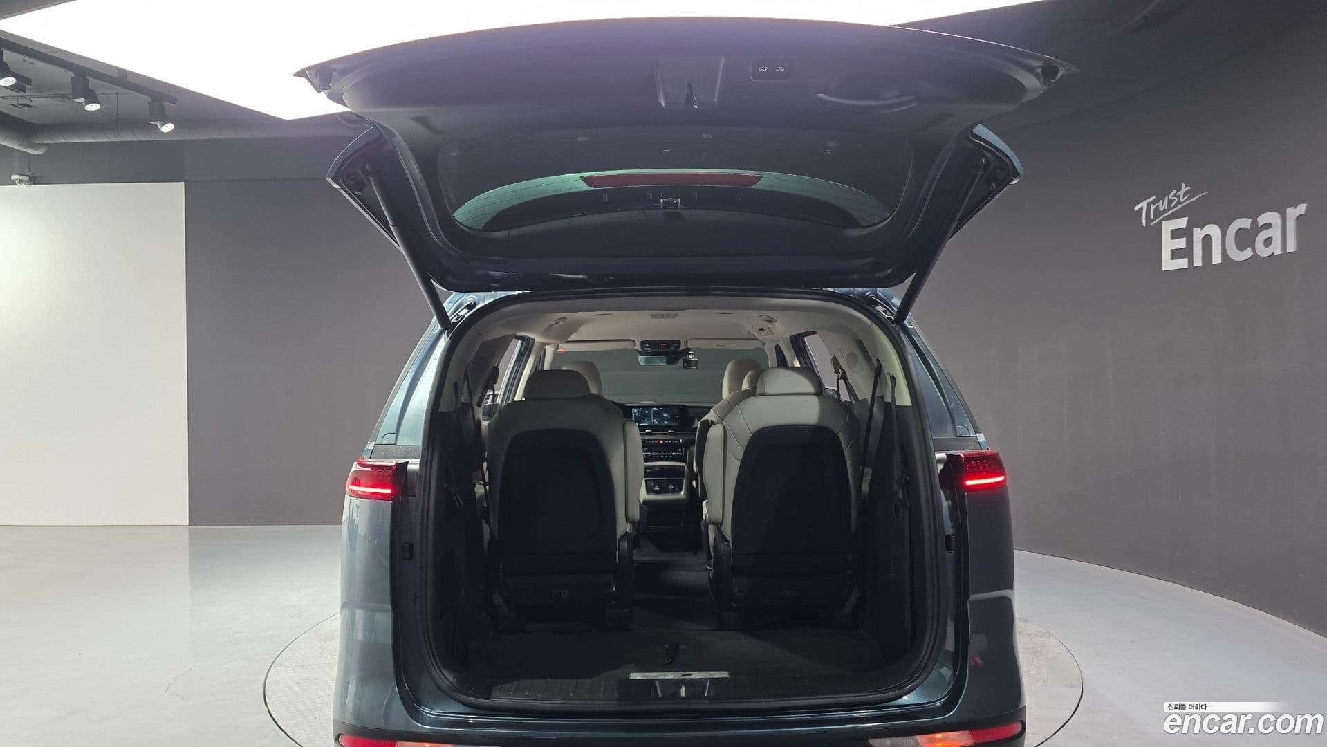 Main__Slider__Photo:Canival Kia 2020.9-19