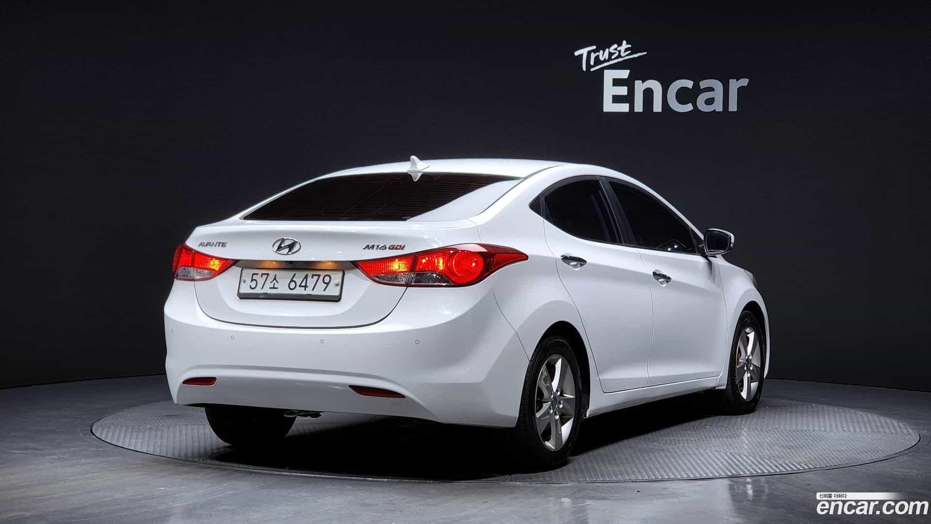 AVANTE Hyundai 2012.2-OUTER-002