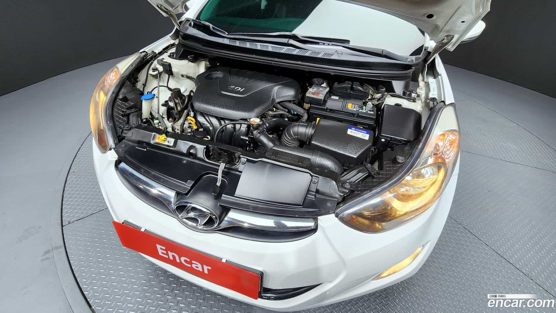 AVANTE Hyundai 2012.2-OUTER-006