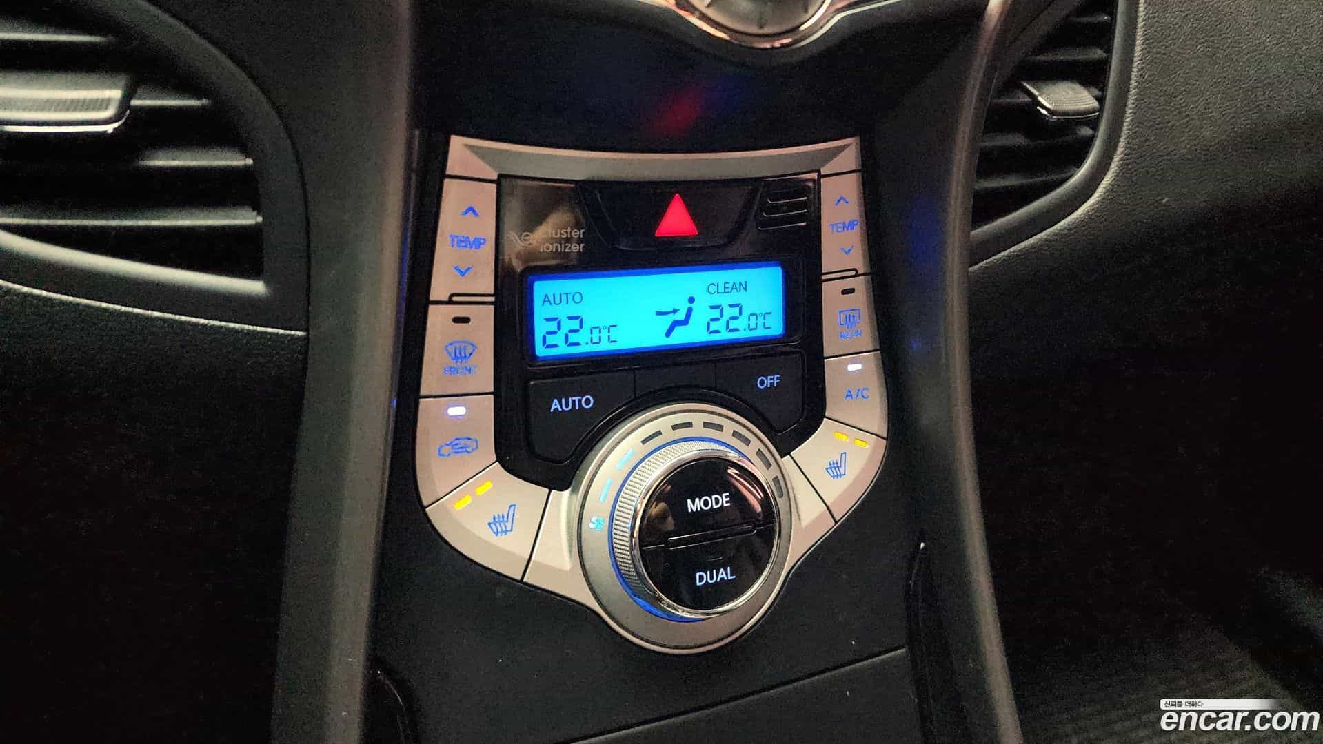 AVANTE Hyundai 2012.2-OPTION-020