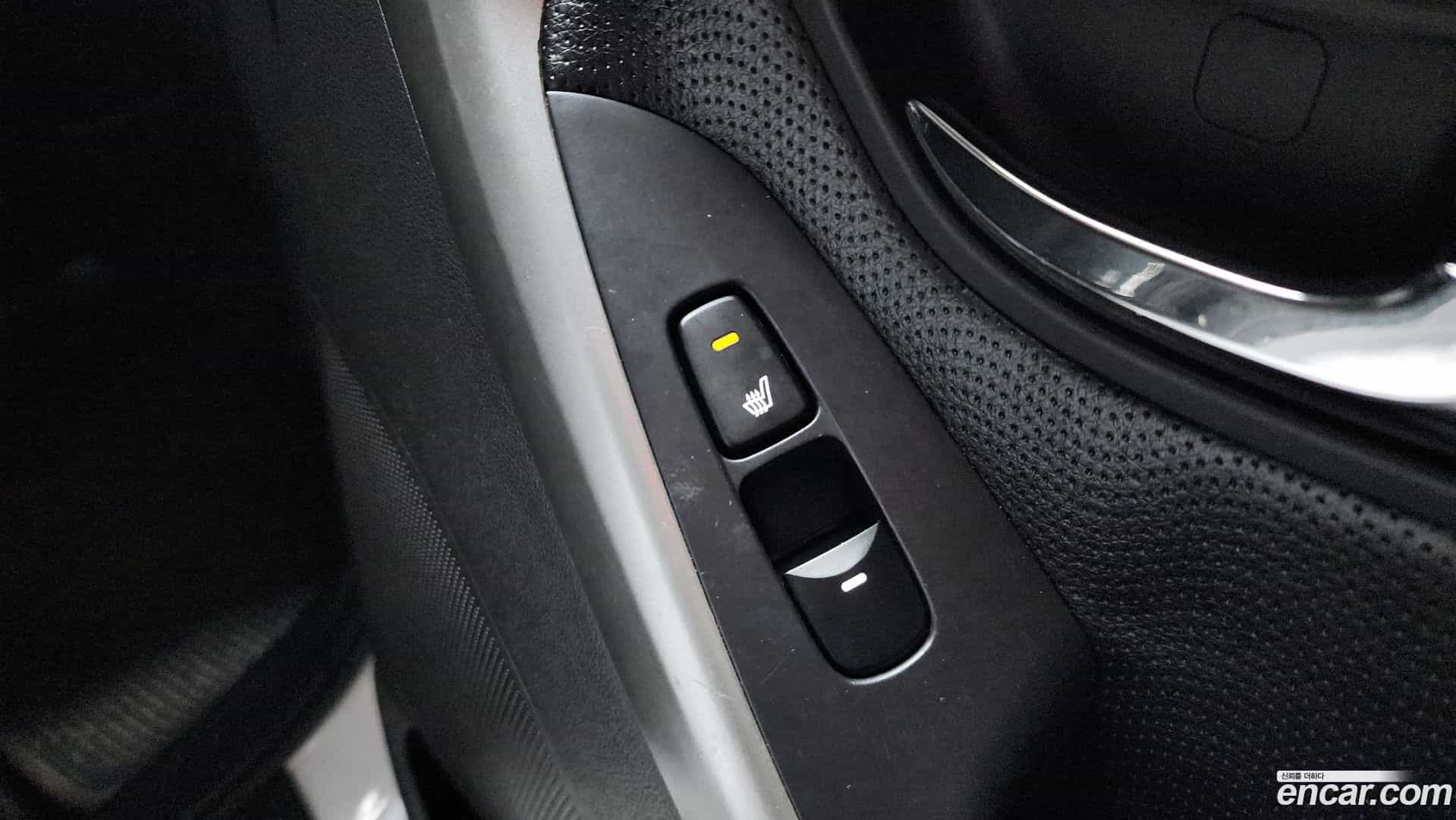 AVANTE Hyundai 2012.2-OPTION-022