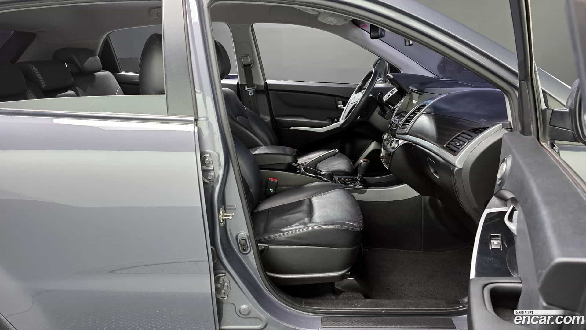 KORANDO KG_Mobility_Ssangyong 2015.11-INNER-010