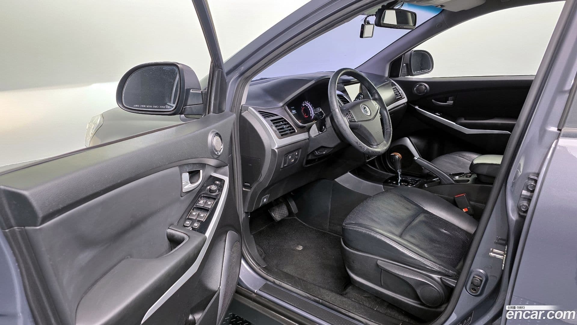 Main__Slider__Photo:KORANDO KG_Mobility_Ssangyong 2015.11-10