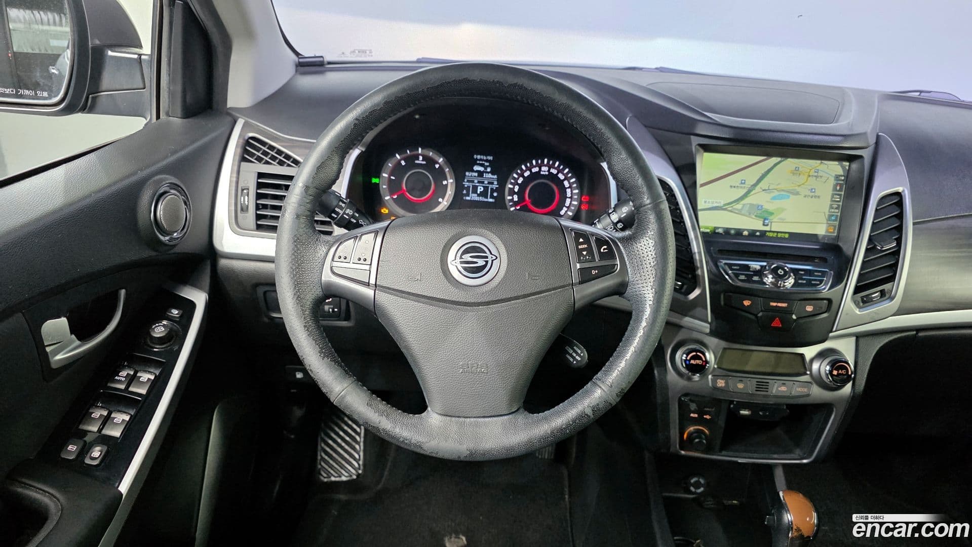 Main__Slider__Photo:KORANDO KG_Mobility_Ssangyong 2015.11-12