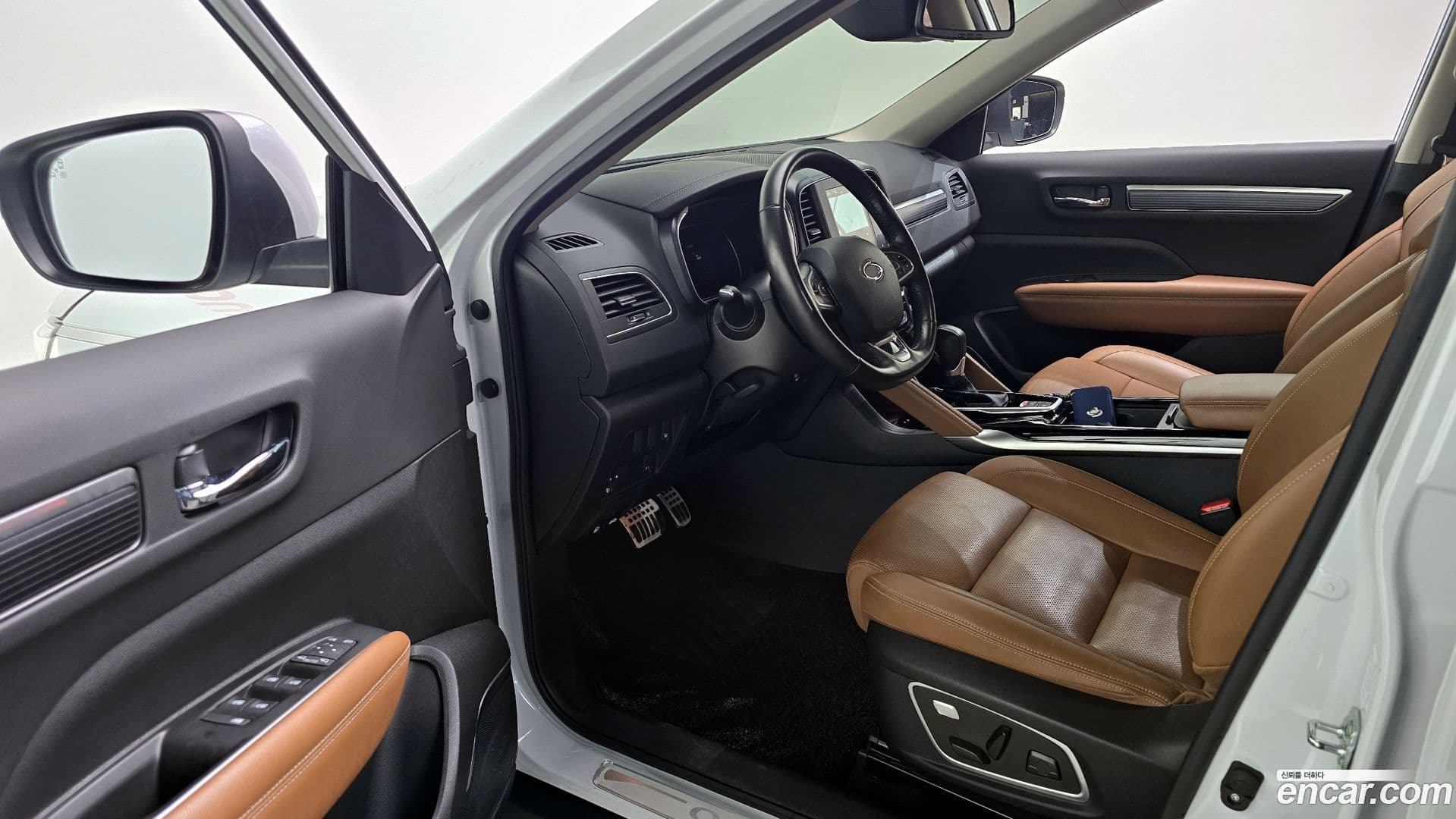 Main__Slider__Photo:QM6 Renault-KoreaSamsung 2022.5-9