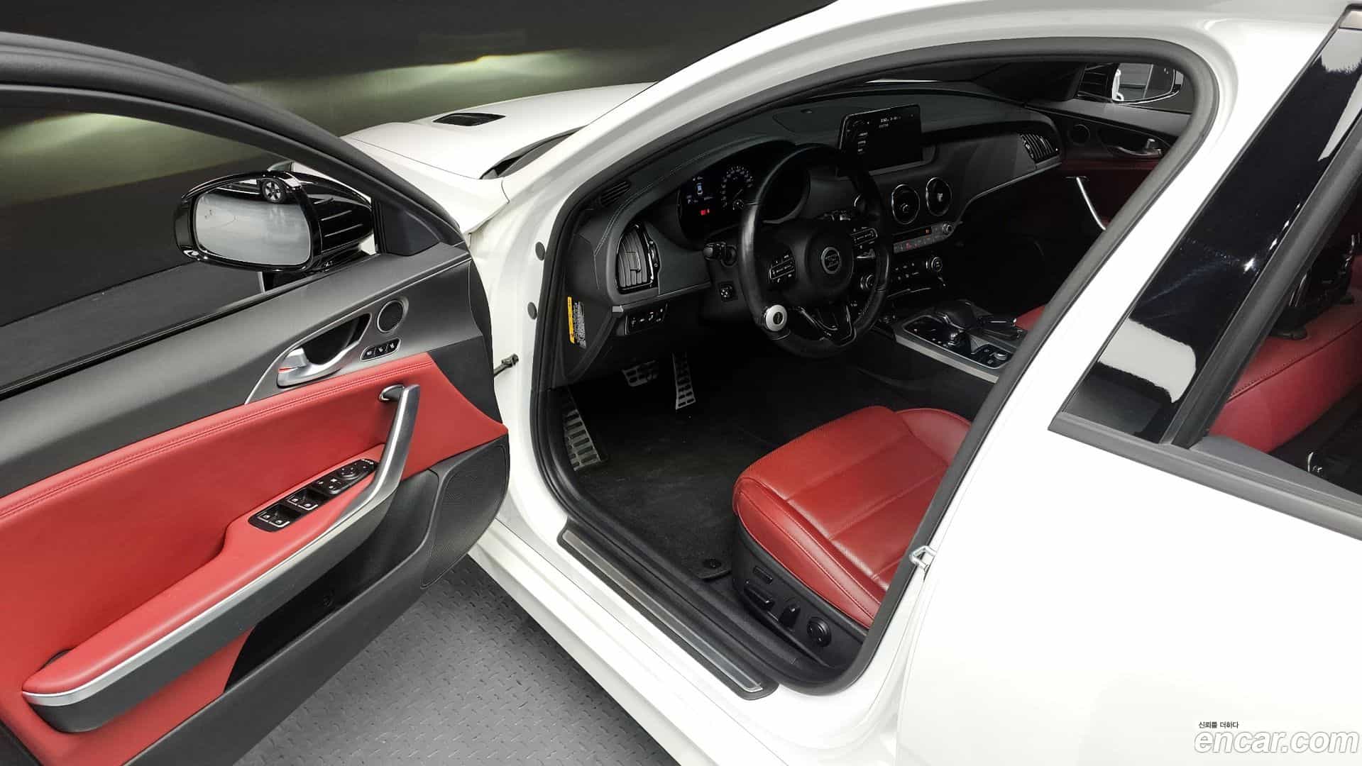 Stinger Kia 2020.6-OPTION-015