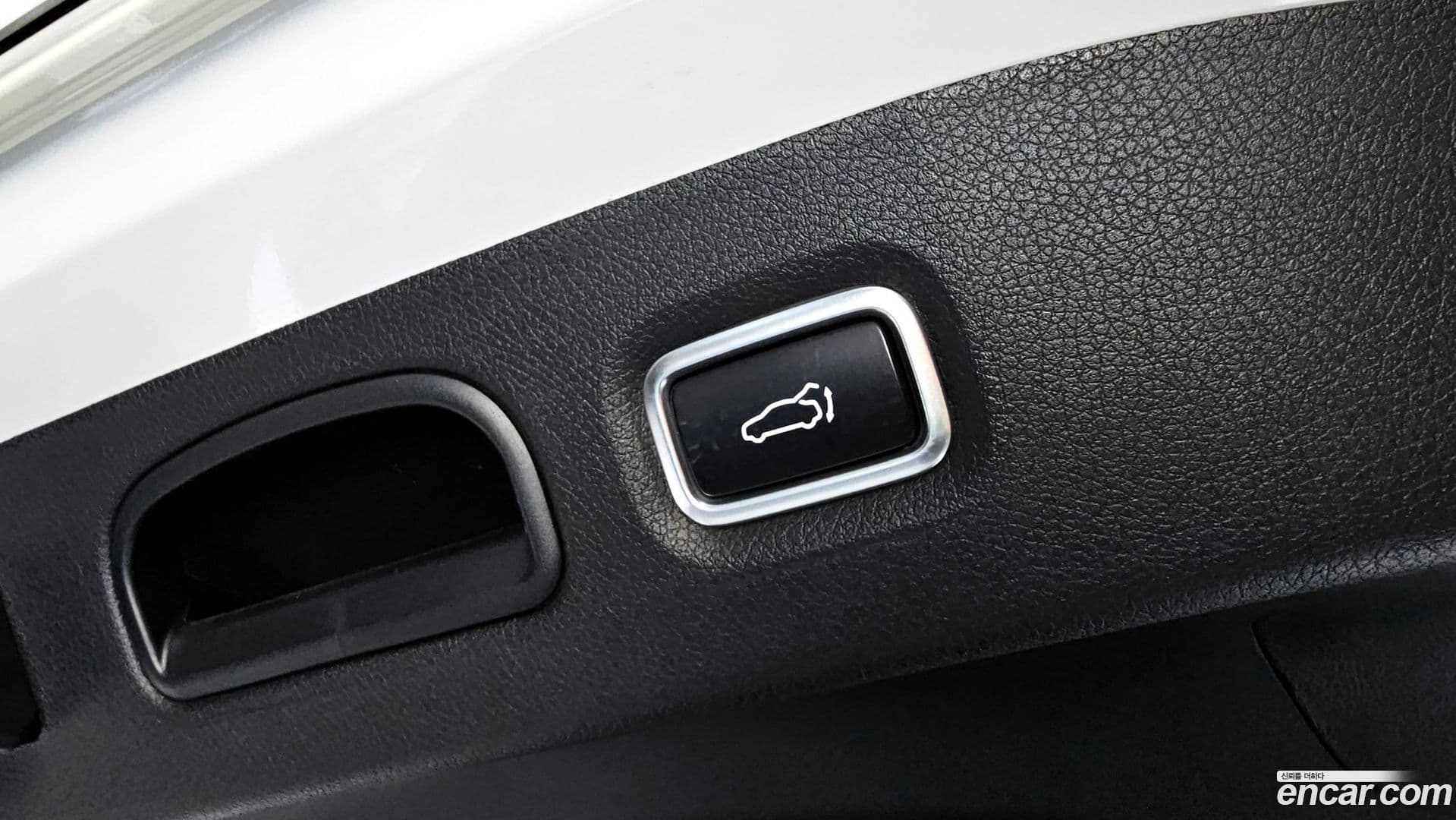 Main__Slider__Photo:Stinger Kia 2020.6-19