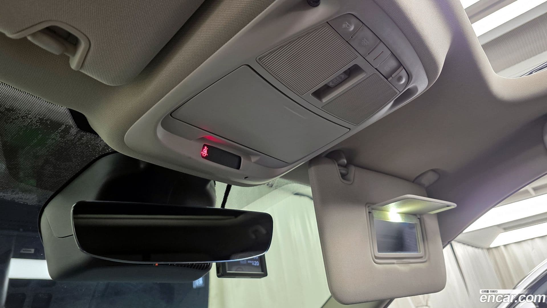 Main__Slider__Photo:QM6 Renault-KoreaSamsung 2022.10-16