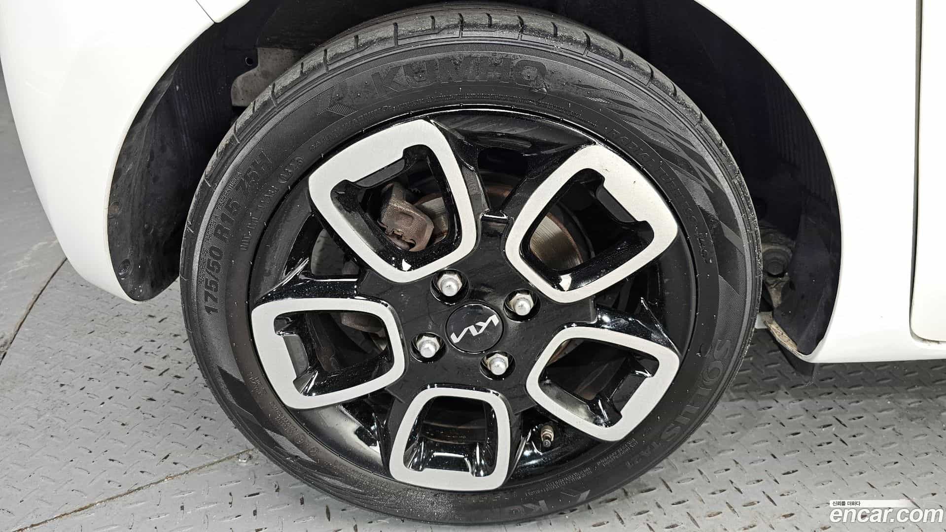 RAY Kia 2022.0-OUTER-005