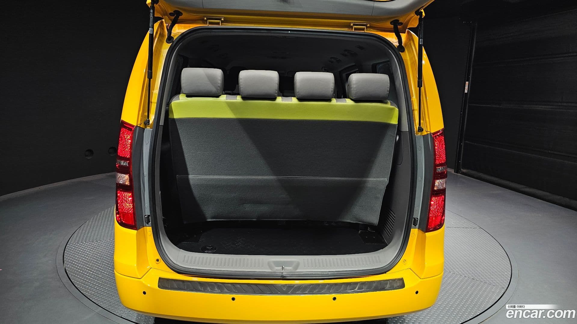 Main__Slider__Photo:Starex Hyundai 2018.11-19