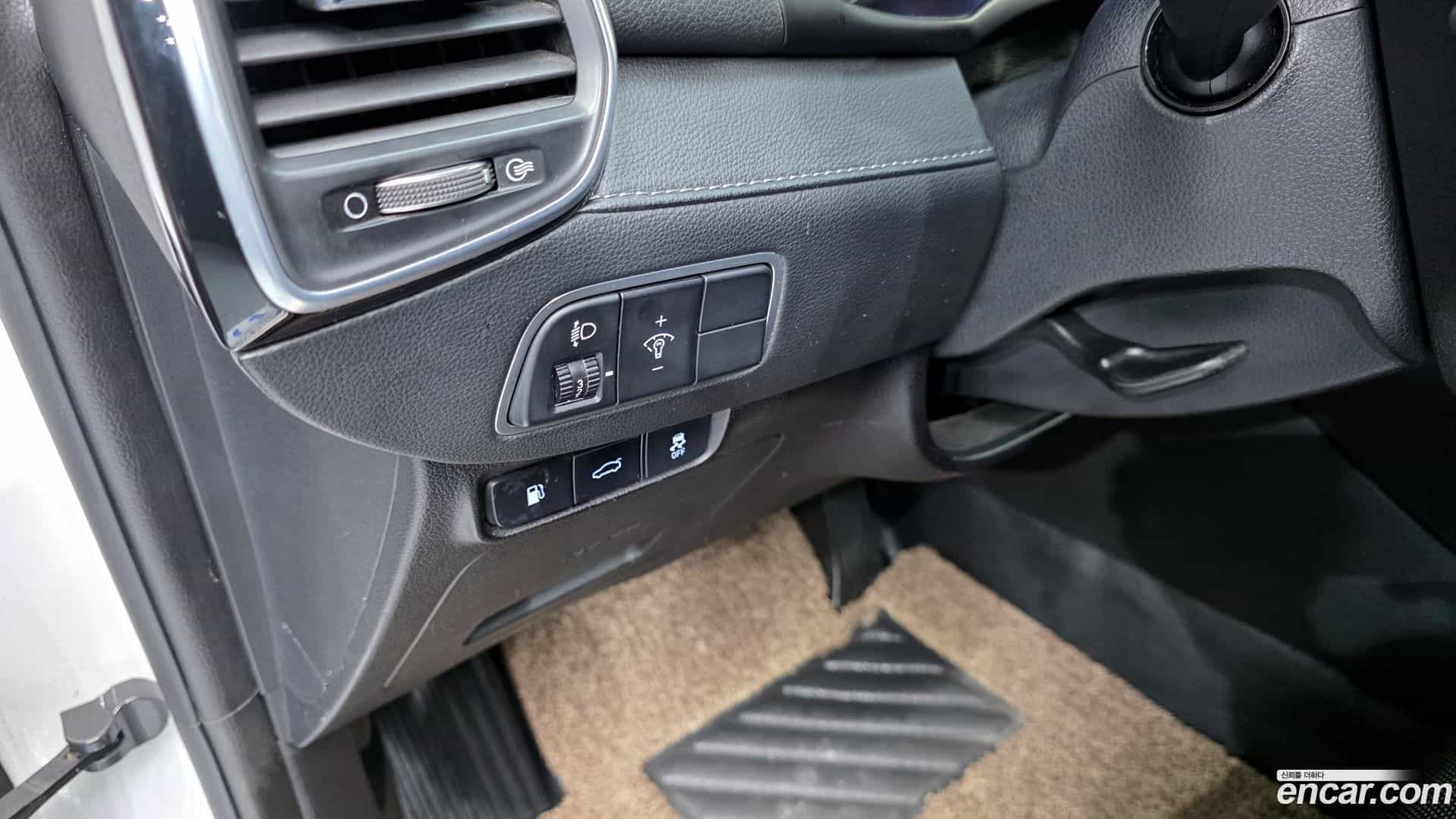 Grandeur Hyundai 2017.5-OPTION-020