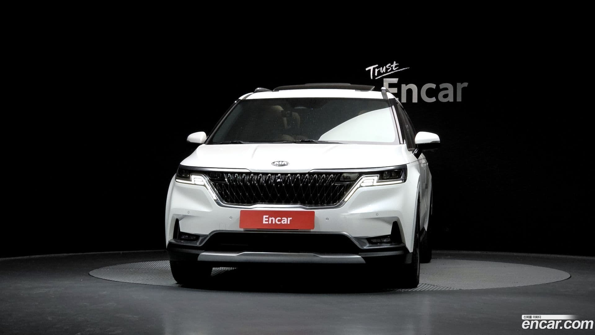 Main__Slider__Photo:Canival Kia 2021.2-2