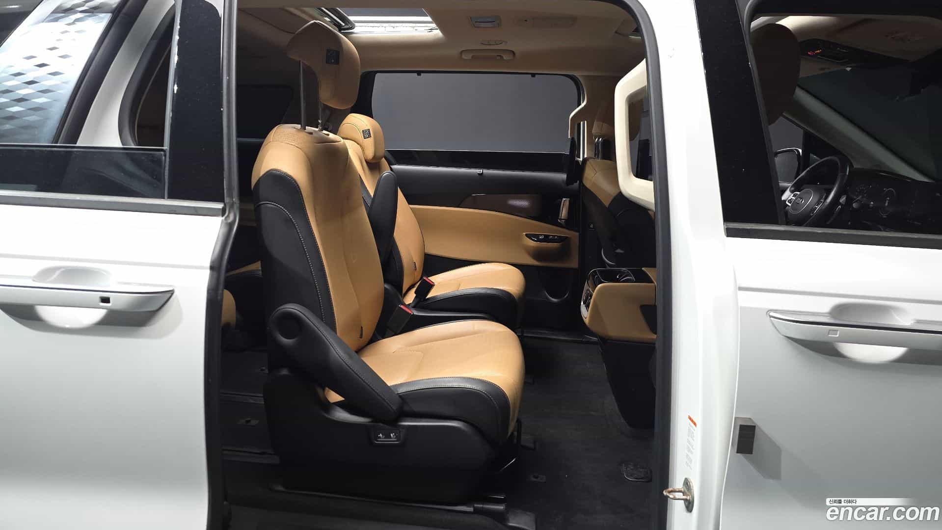 Canival Kia 2021.2-OPTION-016