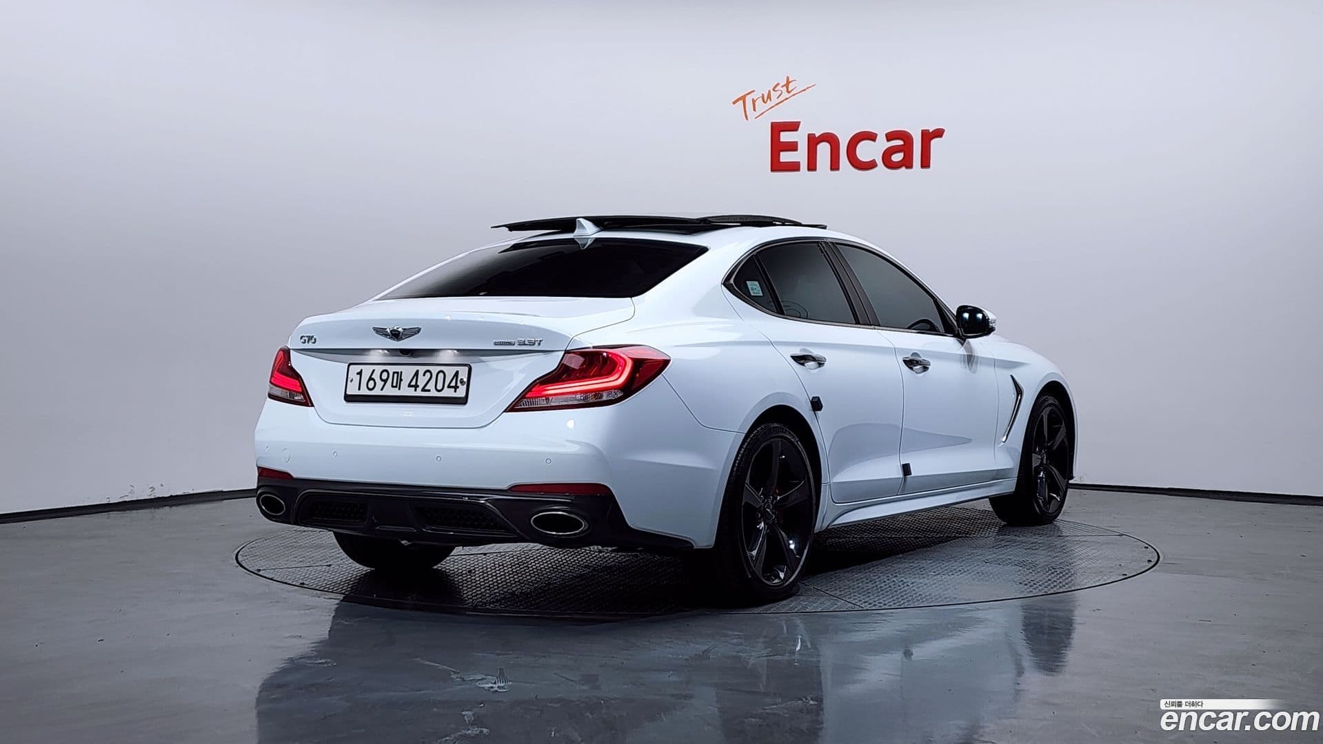 Main__Slider__Photo:G70 Genesis 2019.5-1