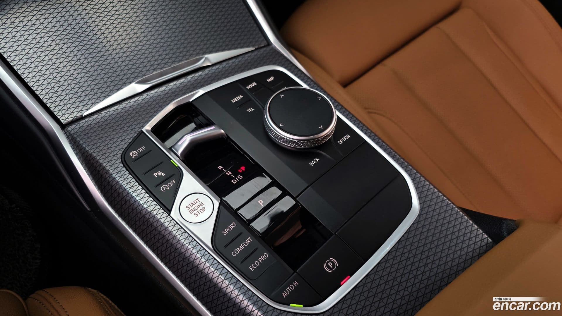 Main__Slider__Photo:3-Series BMW 2024.10-8