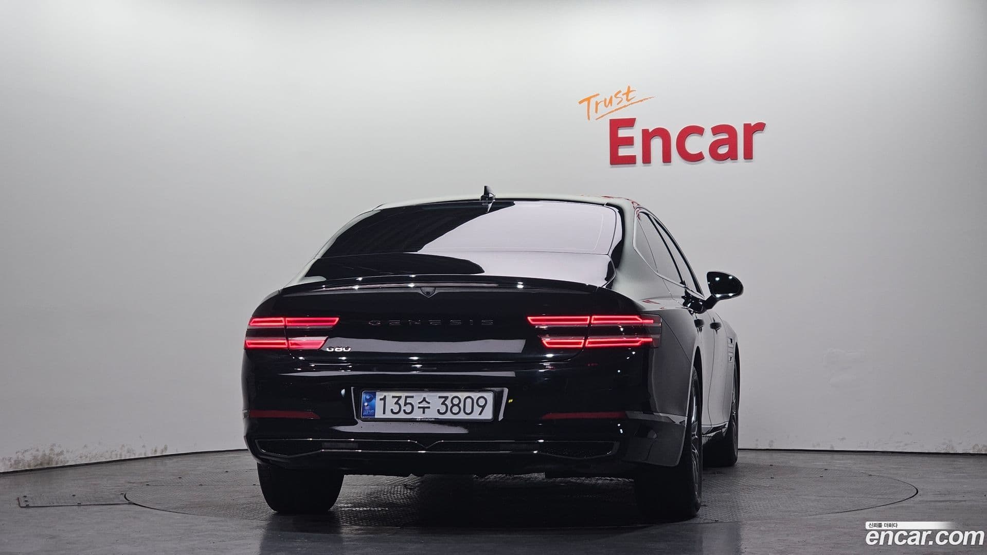 Main__Slider__Photo:G80 Genesis 2021.1-3