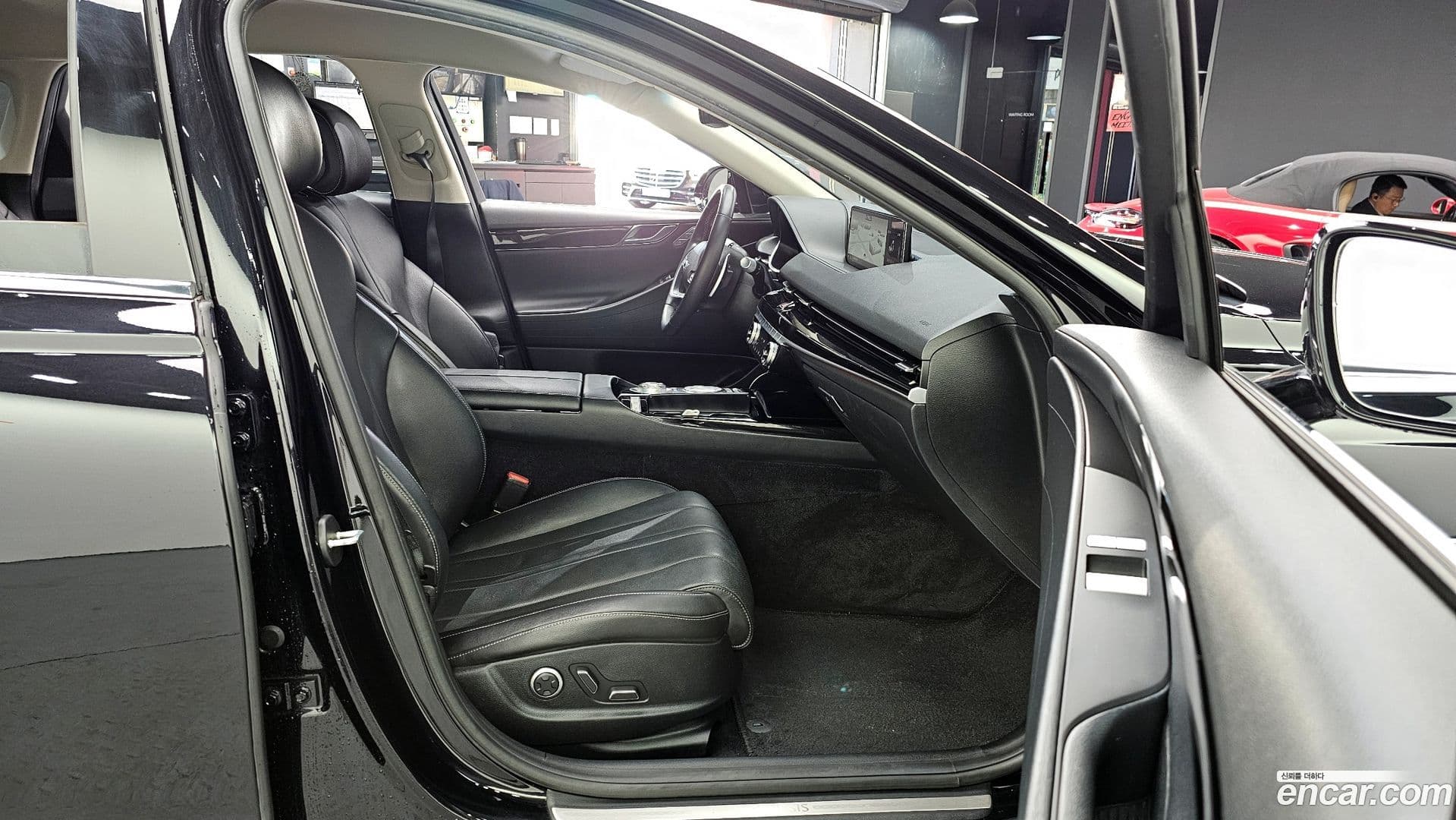 Main__Slider__Photo:G80 Genesis 2021.1-10