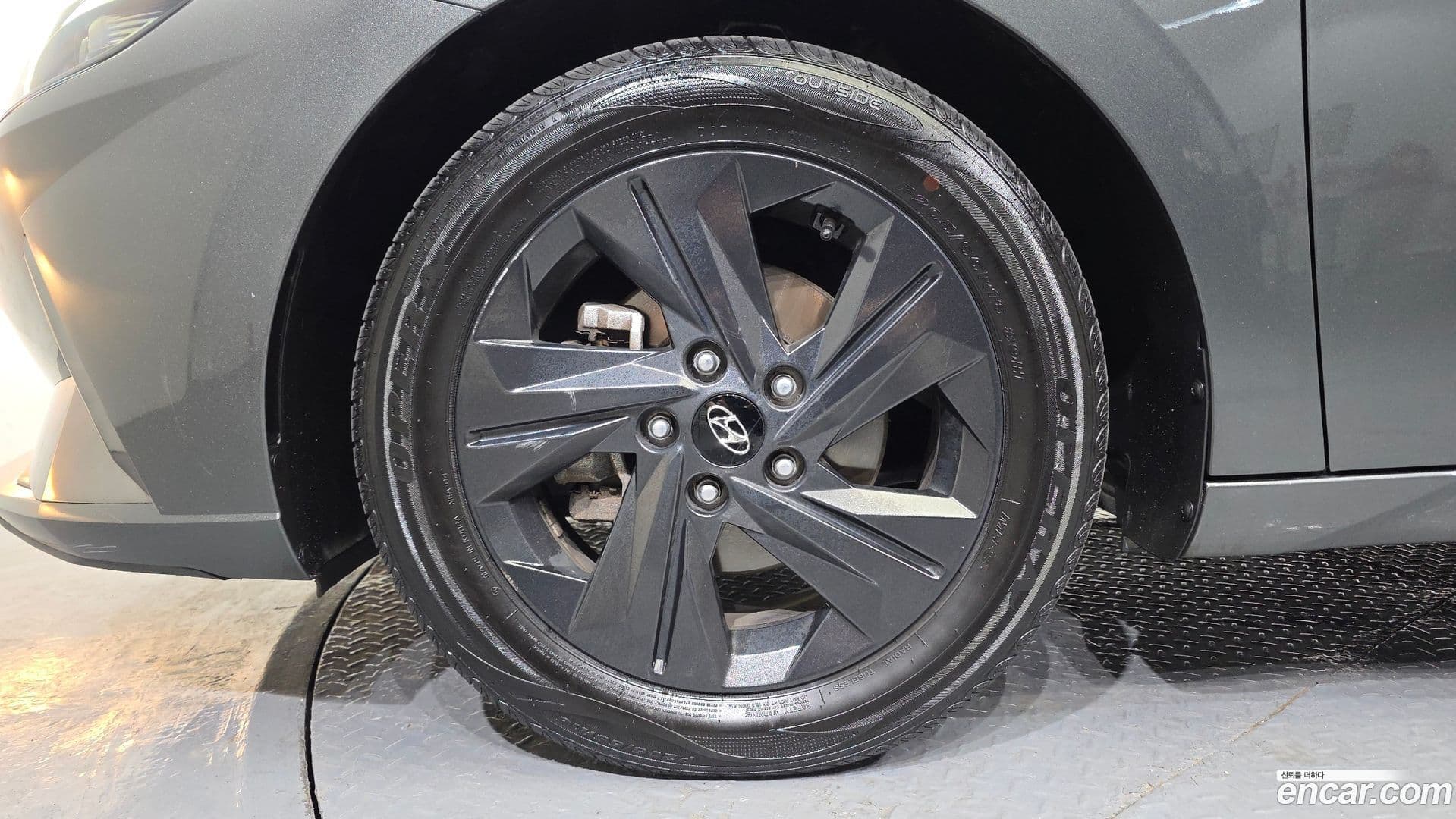 Main__Slider__Photo:AVANTE Hyundai 2022.4-4