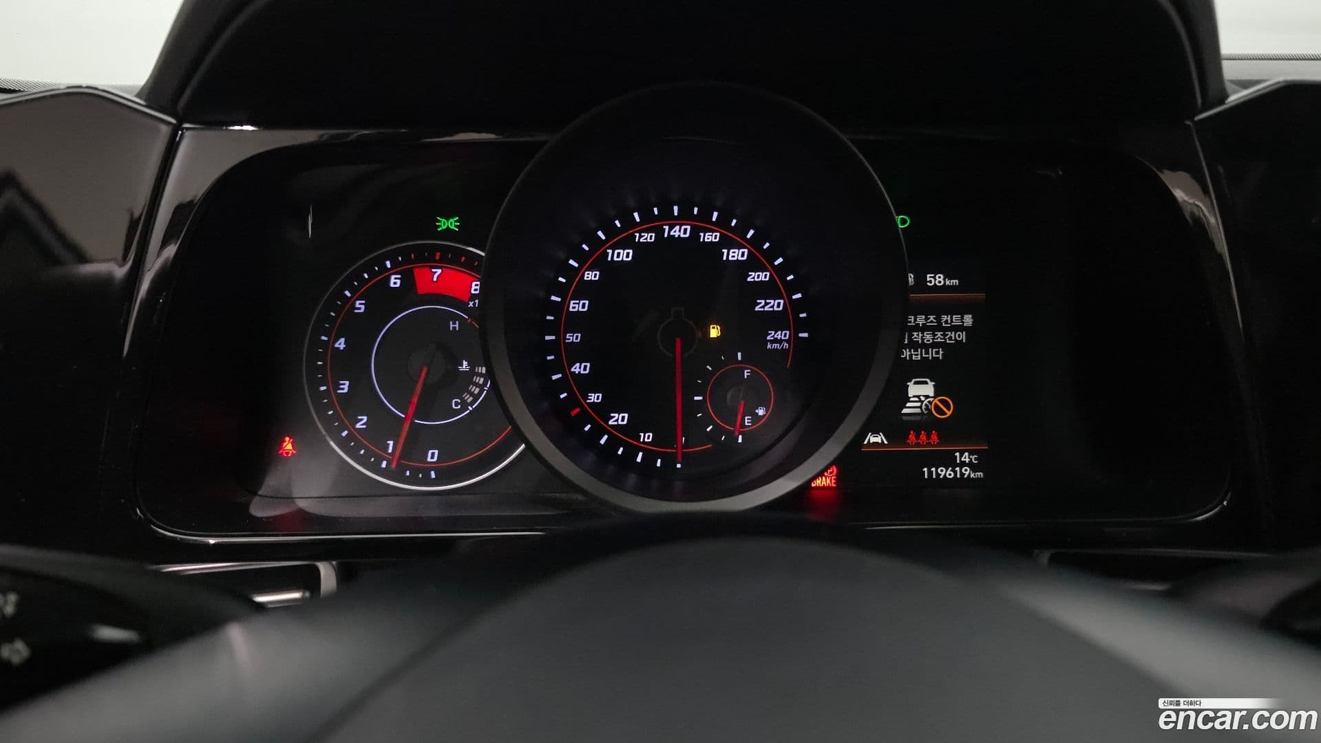 Main__Slider__Photo:AVANTE Hyundai 2022.4-7