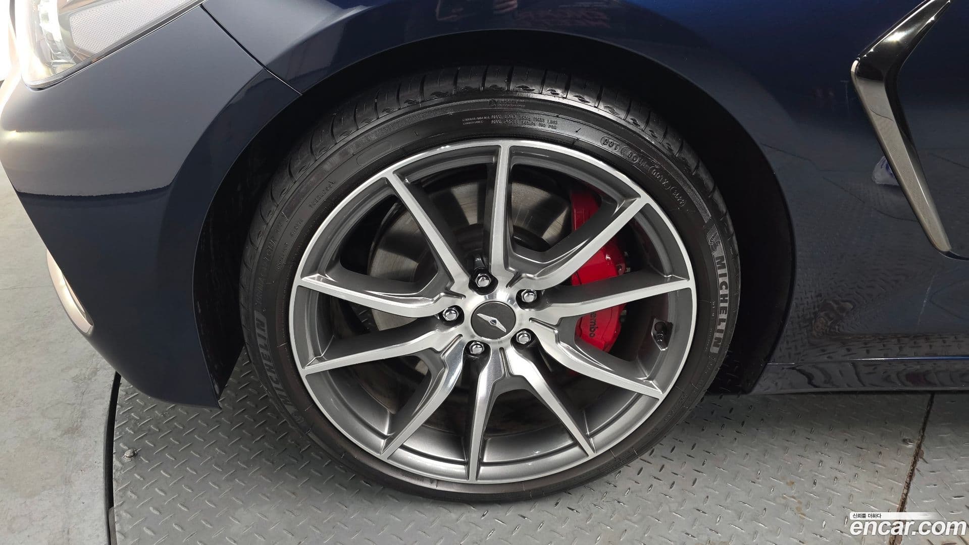 Main__Slider__Photo:G70 Genesis 2019.10-4