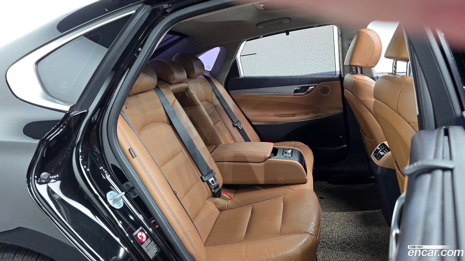 Main__Slider__Photo:Grandeur Hyundai 2019.3-11