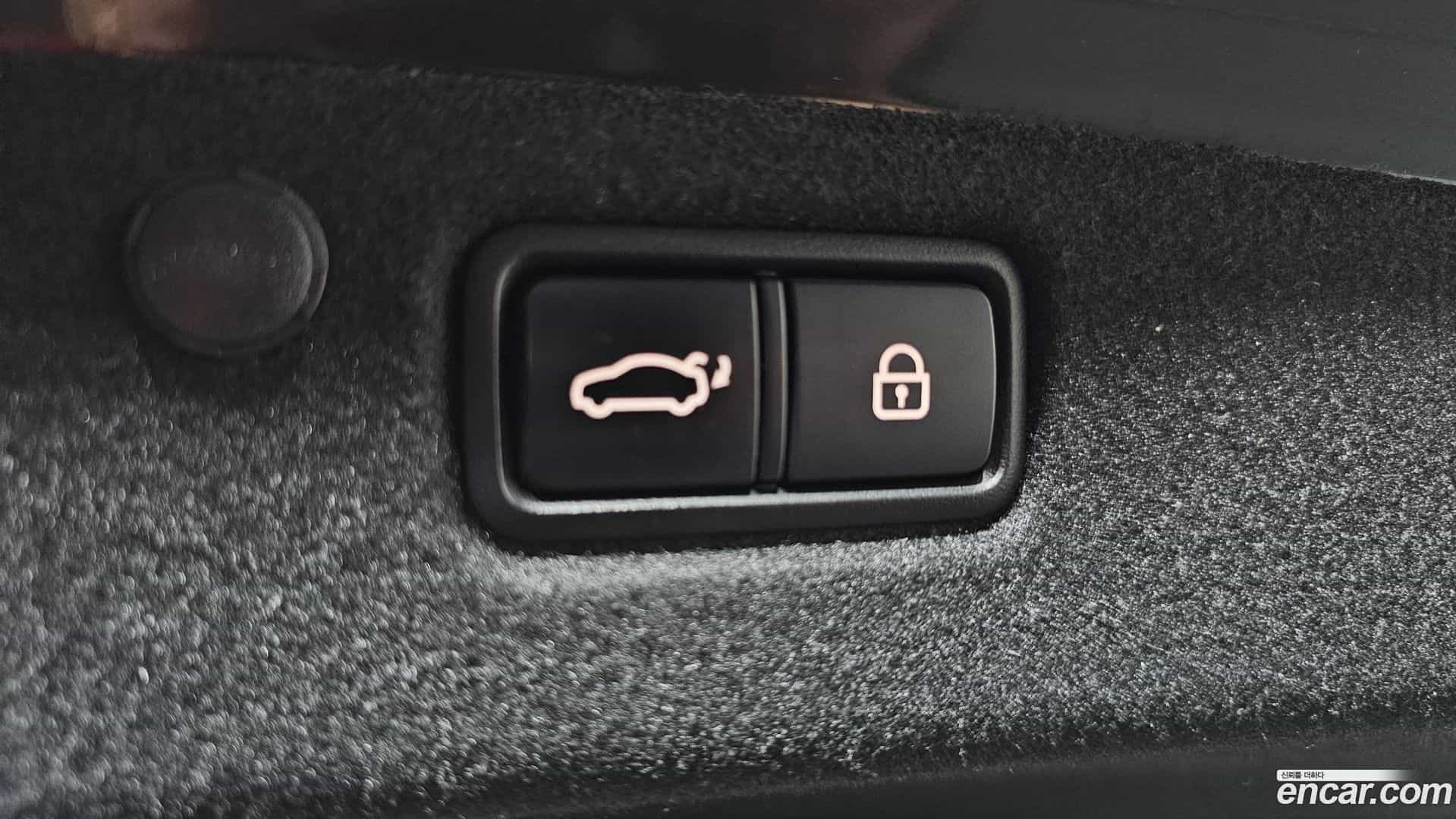 Grandeur Hyundai 2019.3-OPTION-024