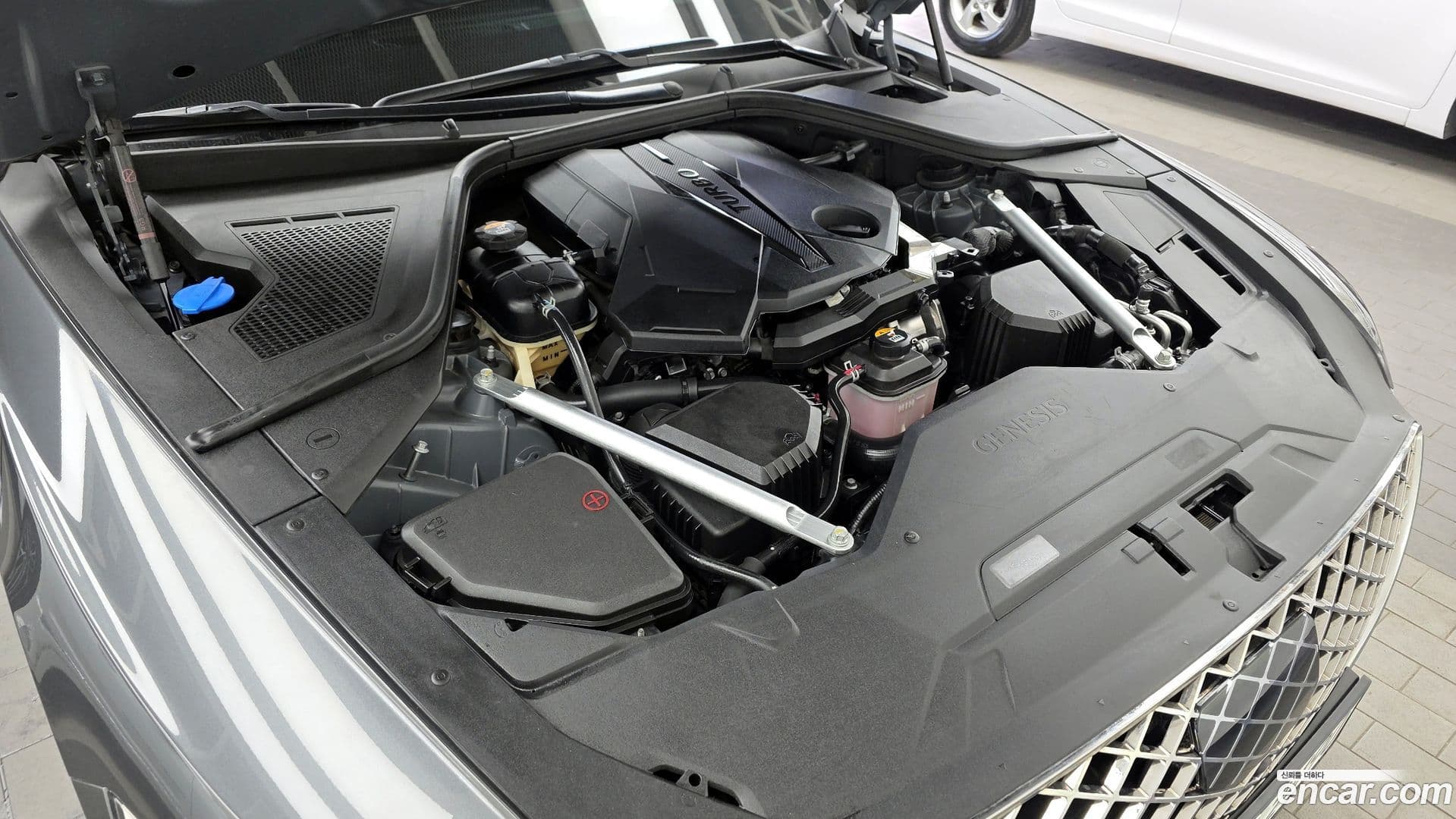 Main__Slider__Photo:G80 Genesis 2021.5-5