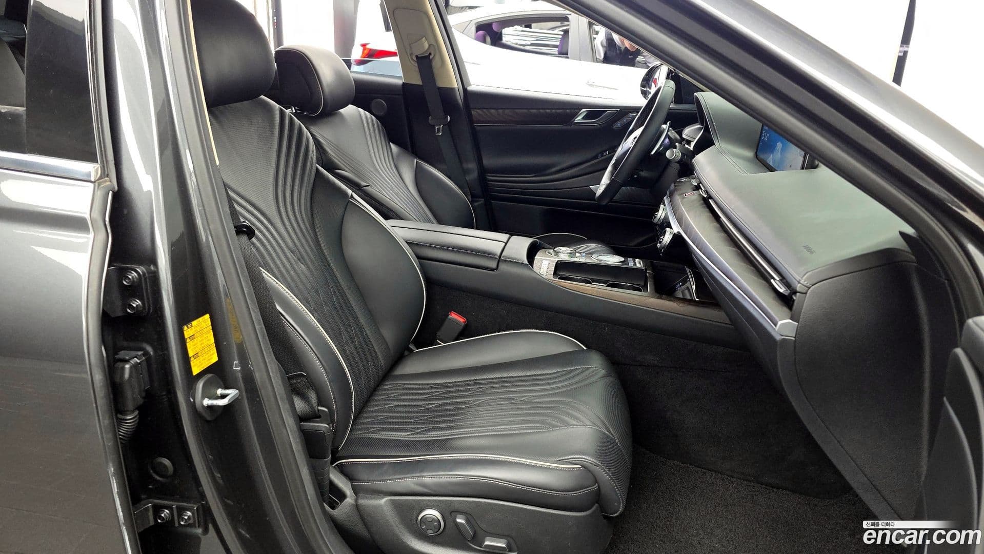 Main__Slider__Photo:G80 Genesis 2021.5-10